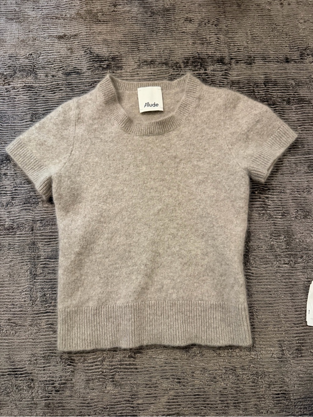 Allude Short Sleeve 100% Cashmere Sweater in Grey